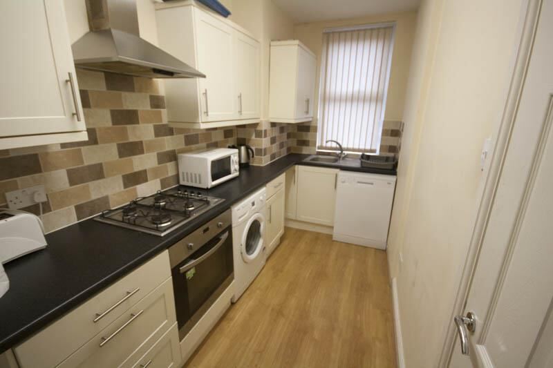 Royal Park Avenue, Hyde Park