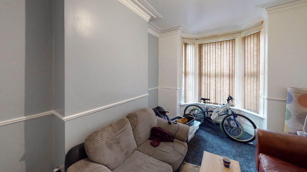 Ashville Avenue, Hyde Park