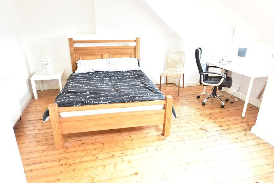 Meadow View, Hyde Park