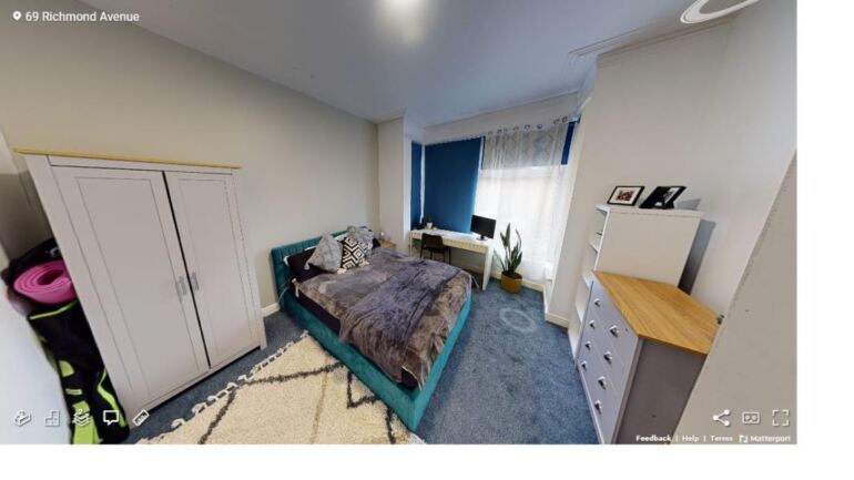 Richmond Avenue, Hyde Park