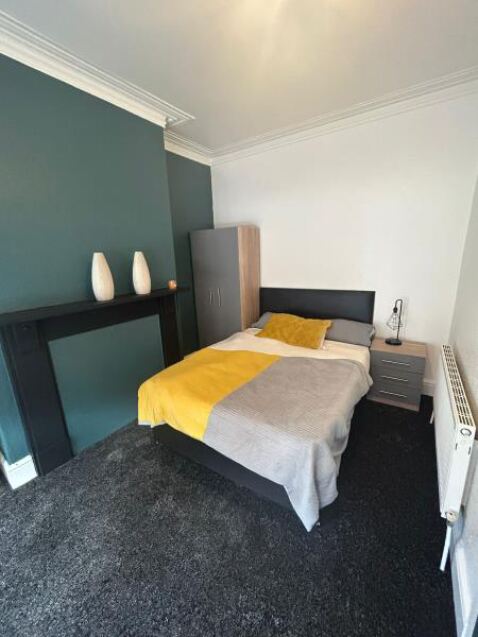 Hessle Mount, Hyde Park