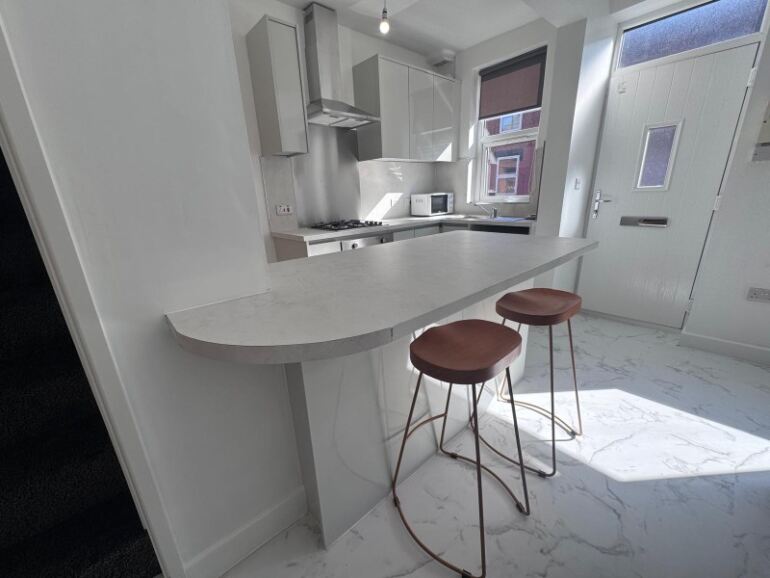 Harold Mount, Hyde Park