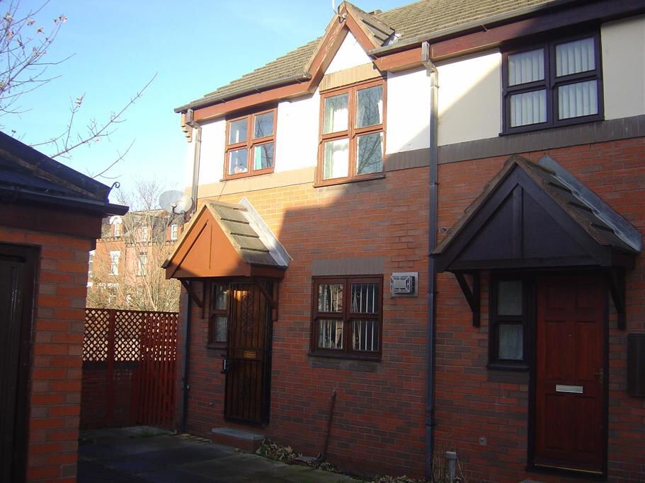 The Maltings, Hyde Park