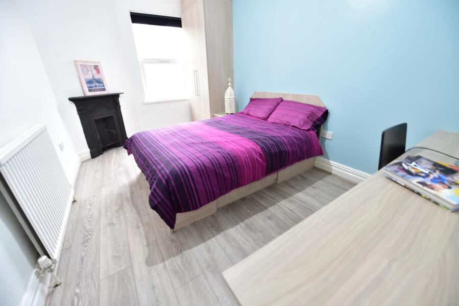 Richmond Mount, Hyde Park