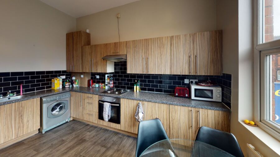 Brudenell Road, Hyde Park