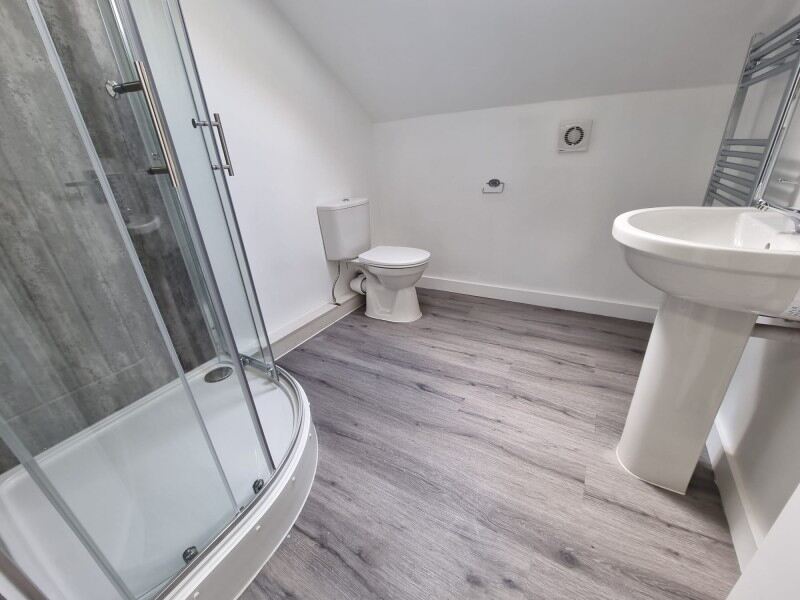 Hessle Road, Hyde Park