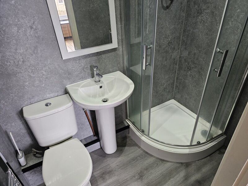 Clarendon Road, University