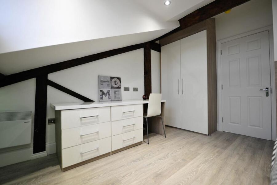 Blenheim Terrace, University