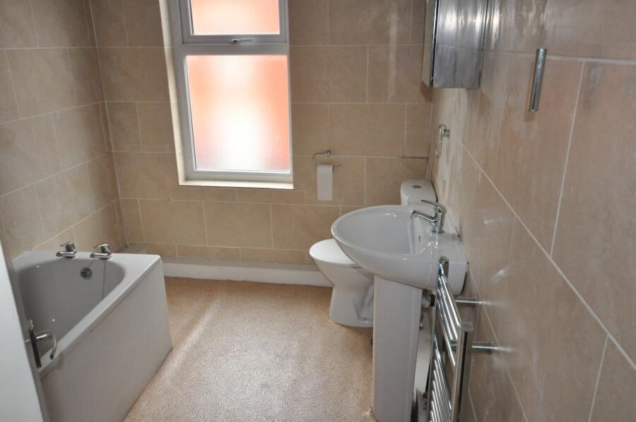 Harold Grove, Hyde Park