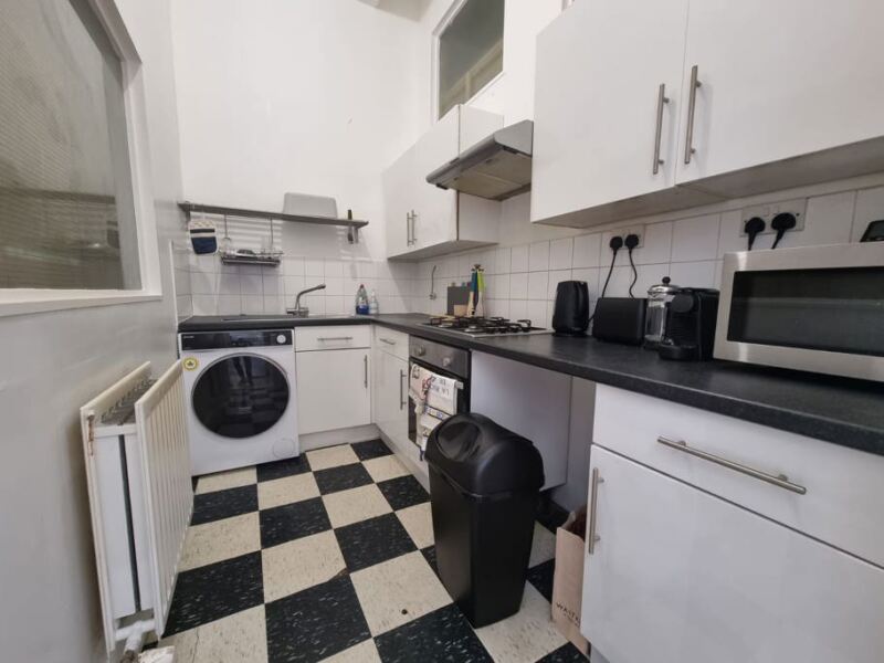 Blenheim Terrace, University