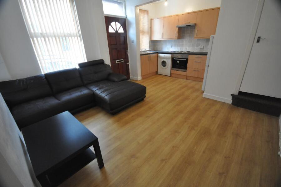 Harold Grove, Hyde Park