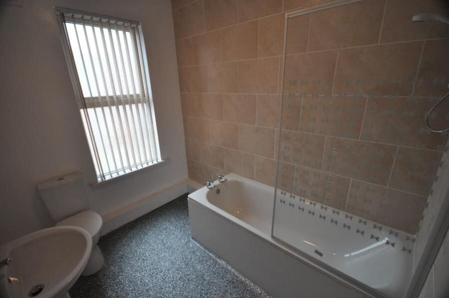 Harold Grove, Hyde Park