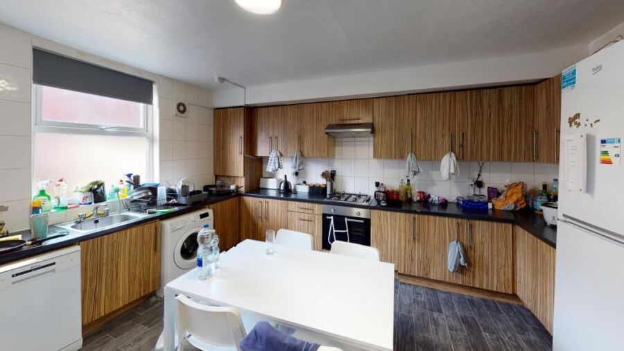 Brudenell Grove, Hyde Park