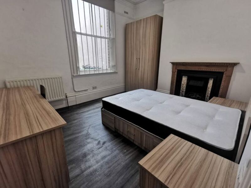 Blenheim Terrace, University