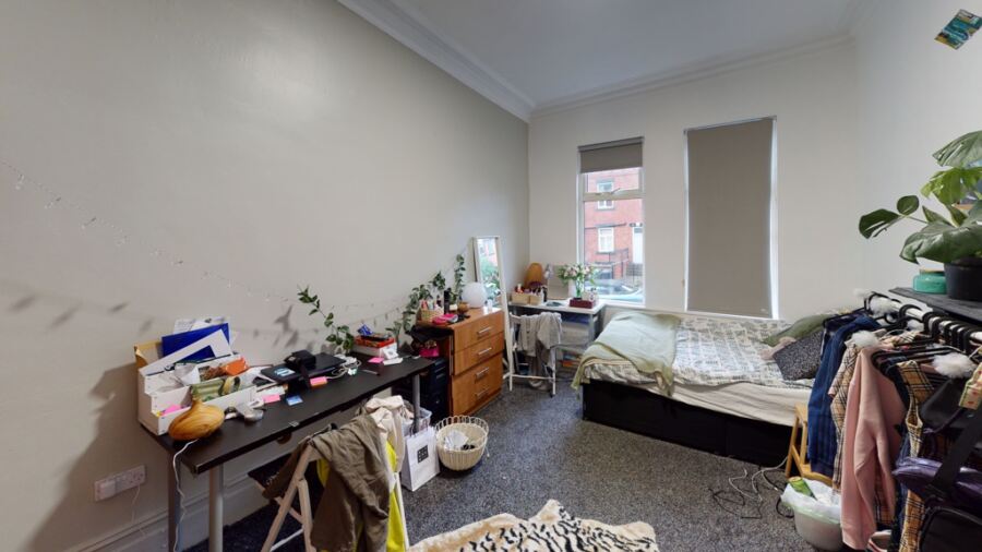 Brudenell Avenue, Hyde Park