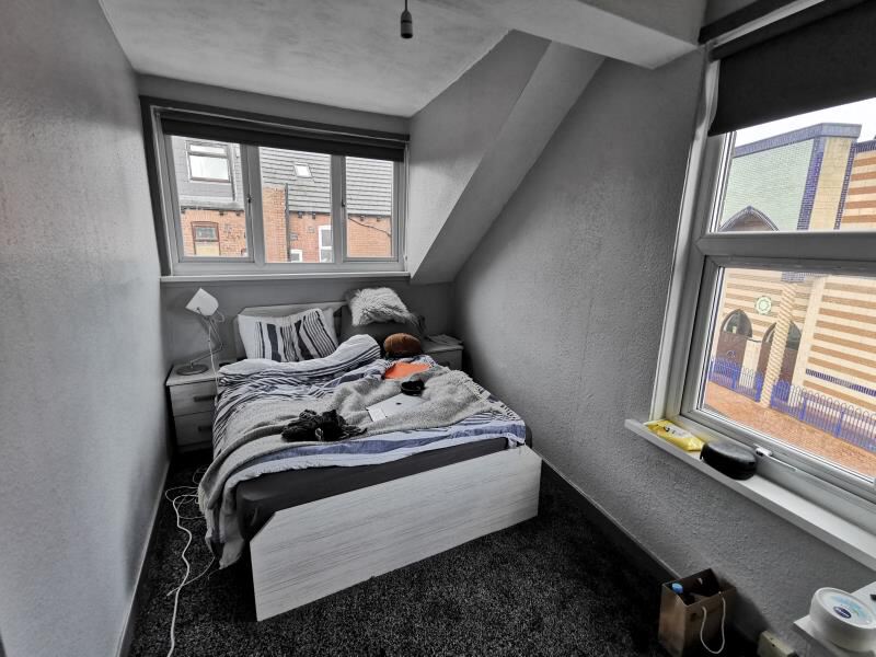 Thornville Road, Hyde Park