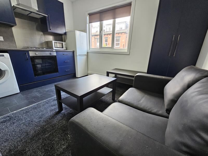 Hyde Park Road, Hyde Park