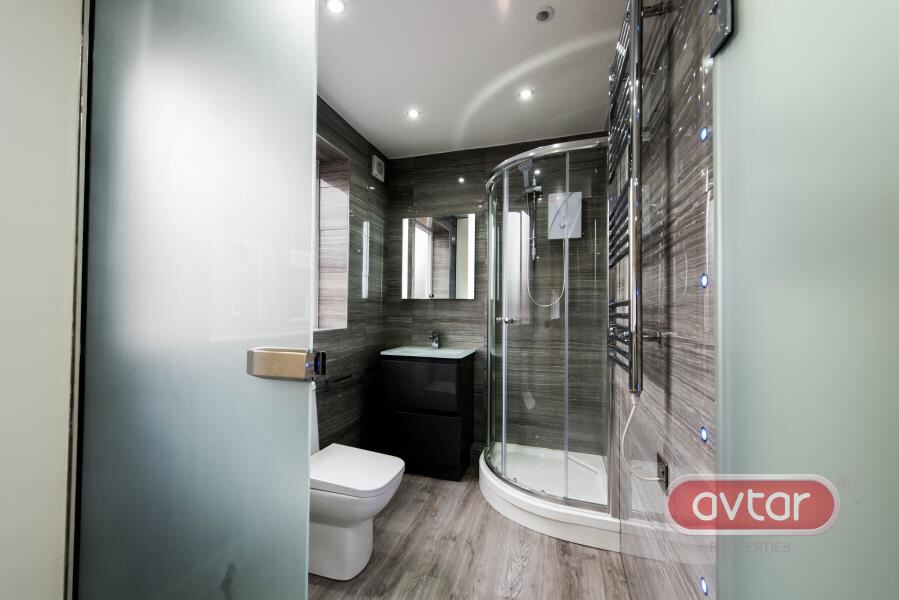 Blenheim Terrace, University