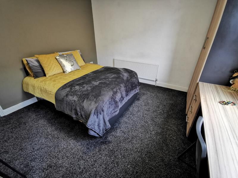 Meadow View, Hyde Park