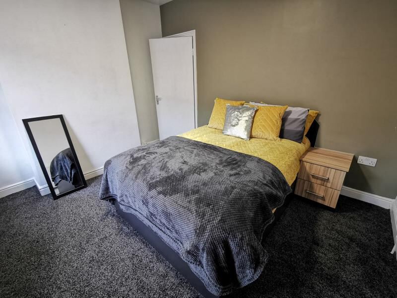 Meadow View, Hyde Park