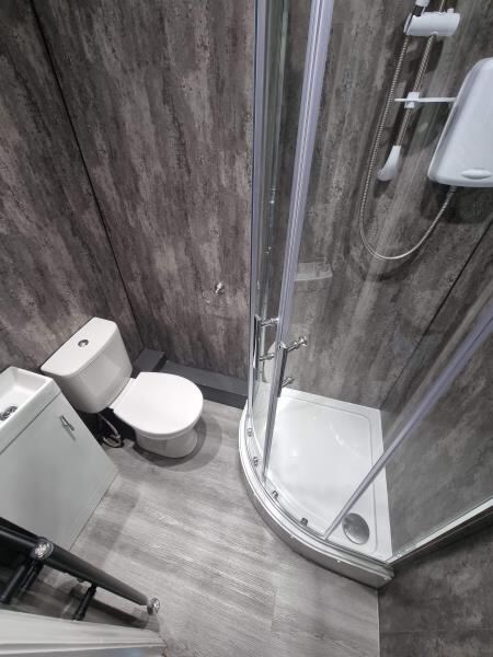 Richmond Avenue, Hyde Park