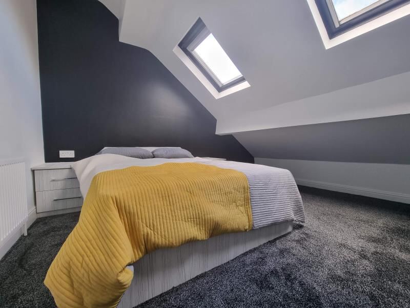 Richmond Avenue, Hyde Park