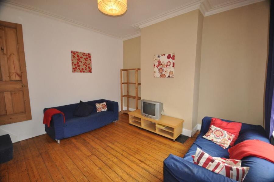 William Street, Hyde Park