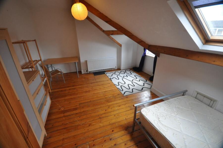 William Street, Hyde Park