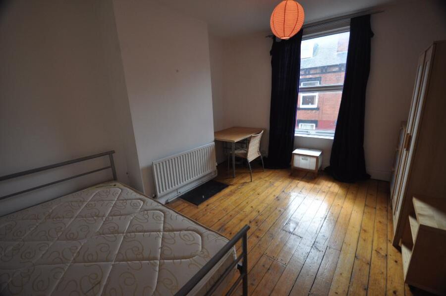 William Street, Hyde Park