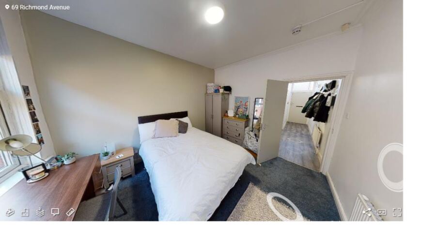 Richmond Avenue, Hyde Park