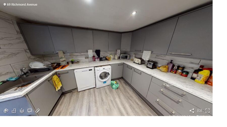 Richmond Avenue, Hyde Park