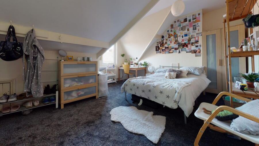 Pearson Grove, Hyde Park