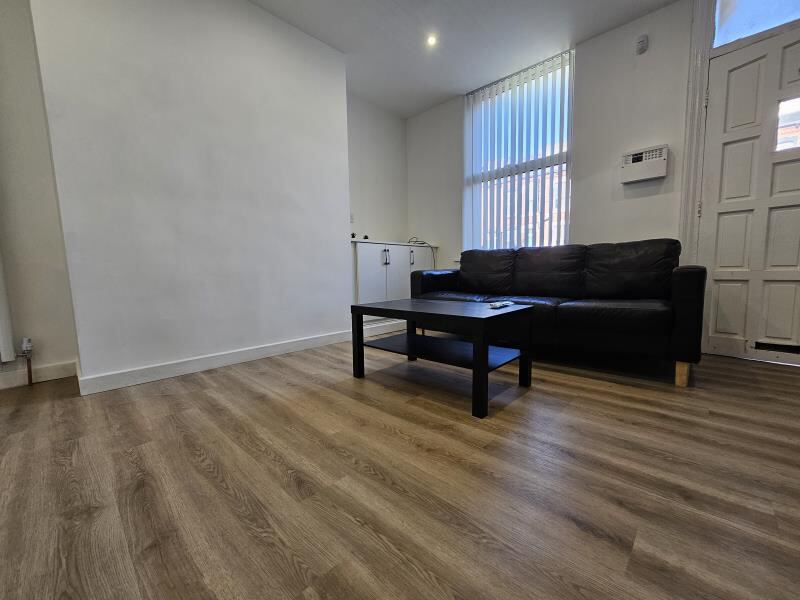 Beechwood Avenue, Burley