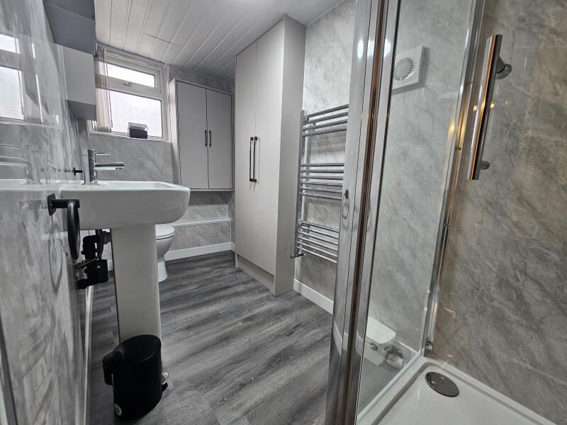 Beechwood Avenue, Burley