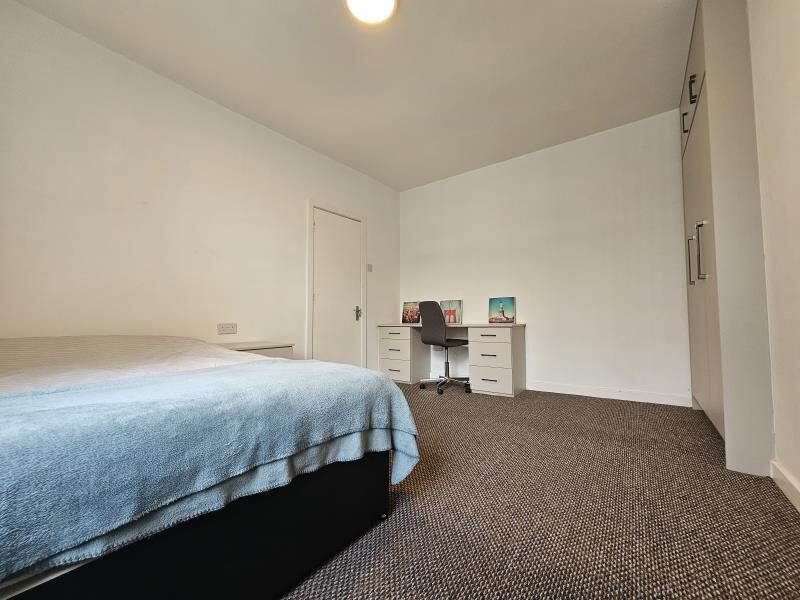 Beechwood Avenue, Burley