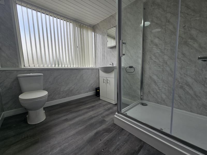 Beechwood Avenue, Burley