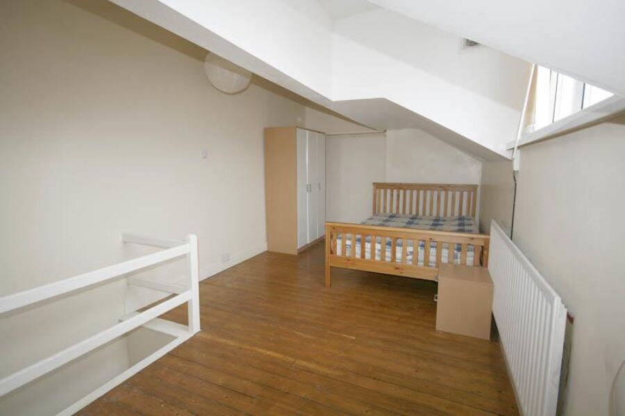 Harold View, Hyde Park