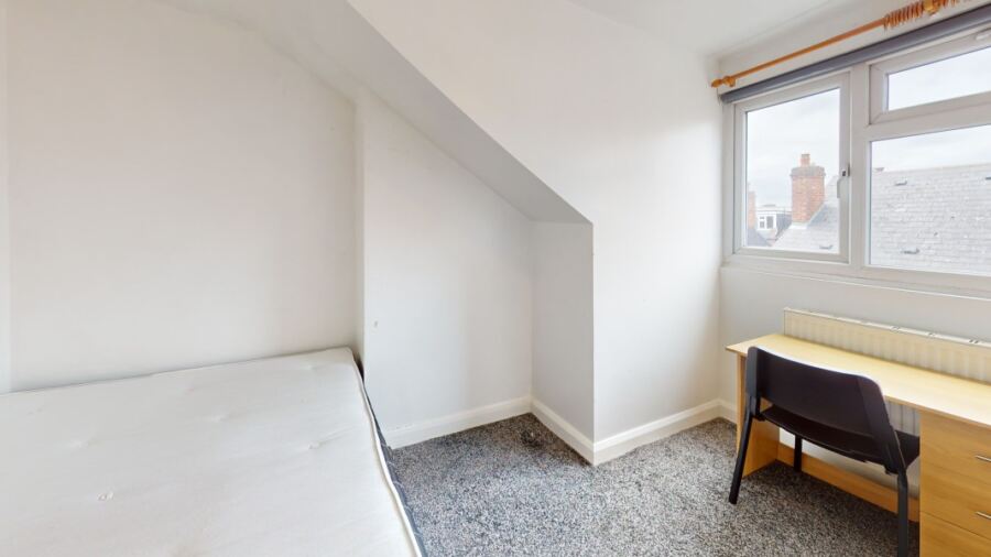 Kelsall Grove, Hyde Park