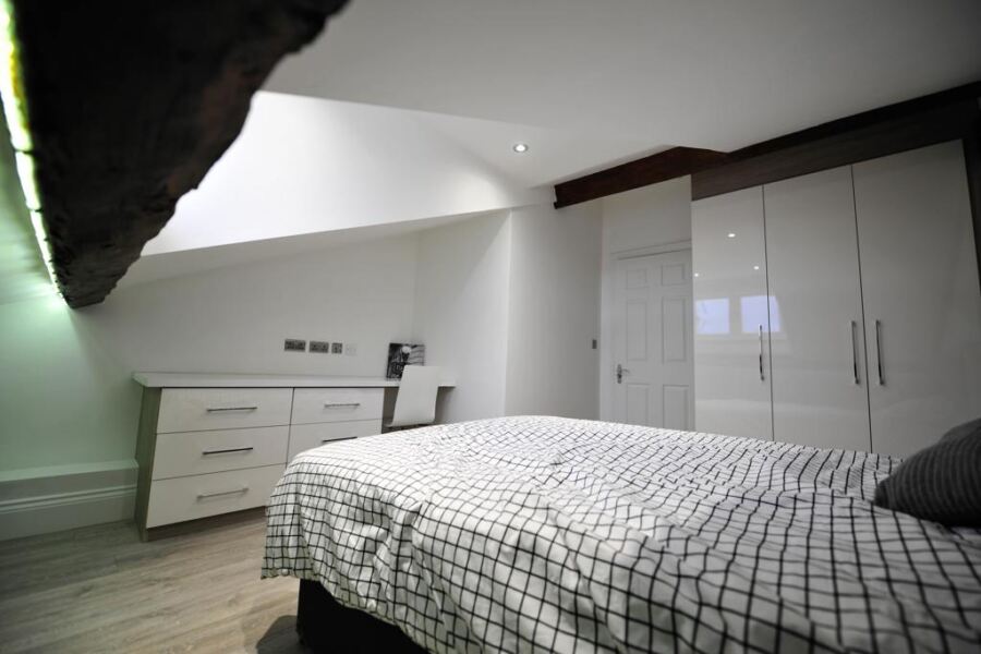 Blenheim Terrace, University