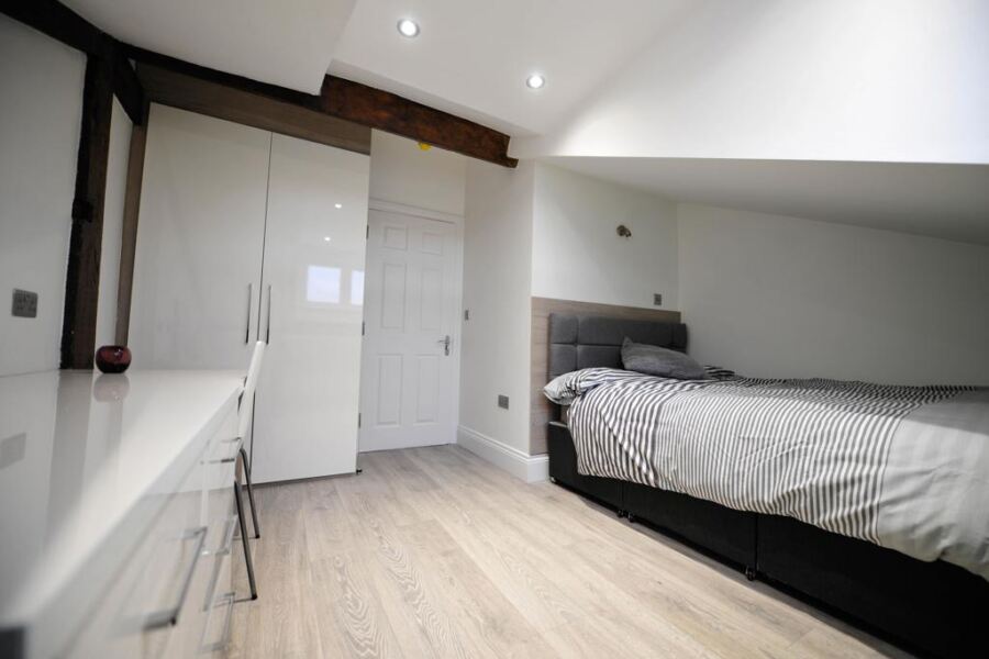 Blenheim Terrace, University