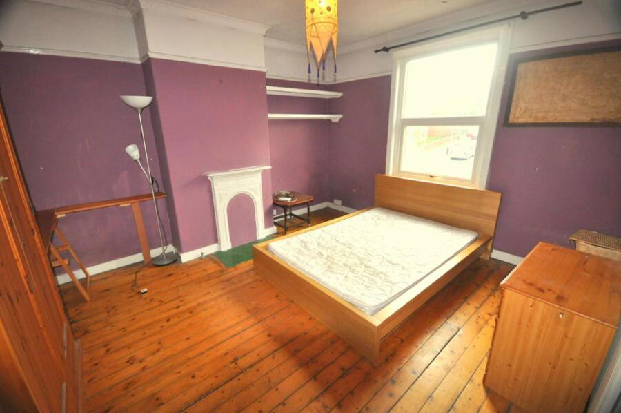 Harold Road, Hyde Park