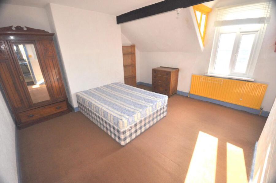 Kings Road, Hyde Park