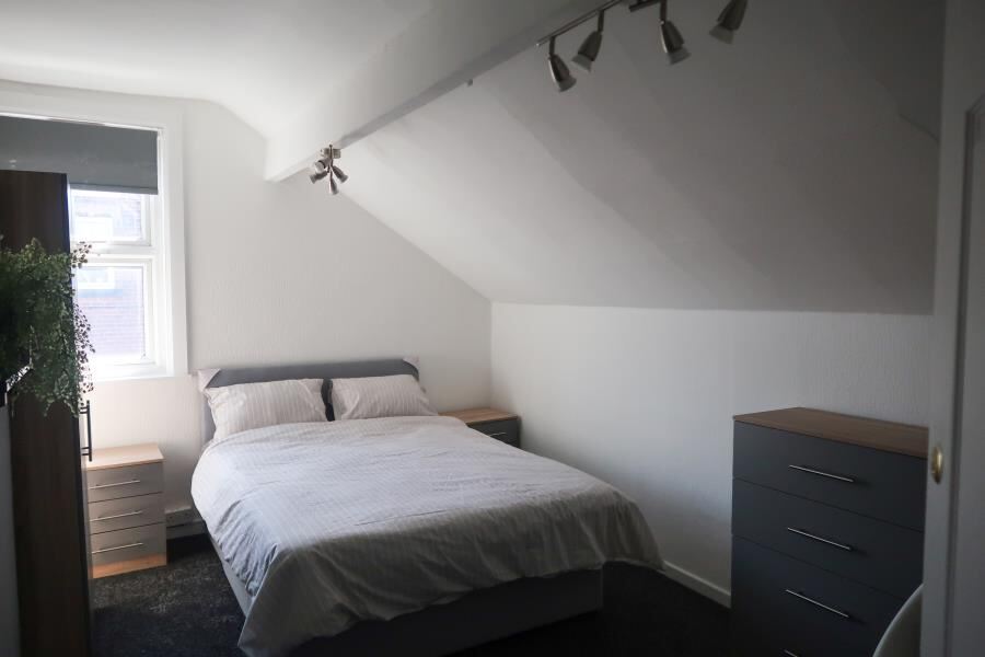 Harold View, Hyde Park