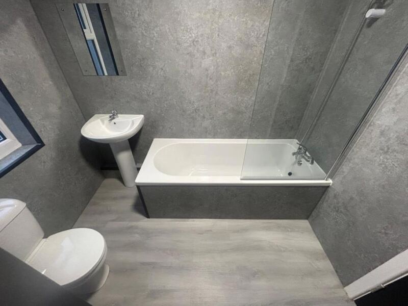 Hessle Avenue, Hyde Park