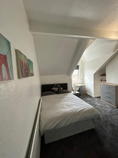 Hessle Mount, Hyde Park