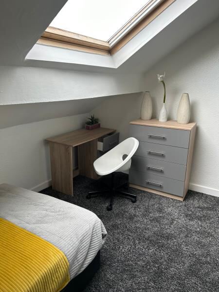 Hessle Mount, Hyde Park