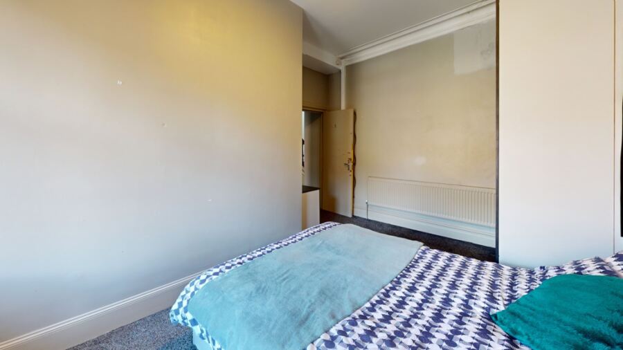 Brudenell Avenue, Hyde Park