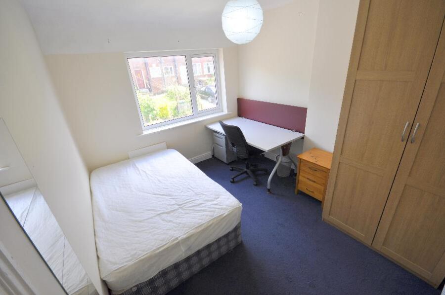 Belle Vue Road, University