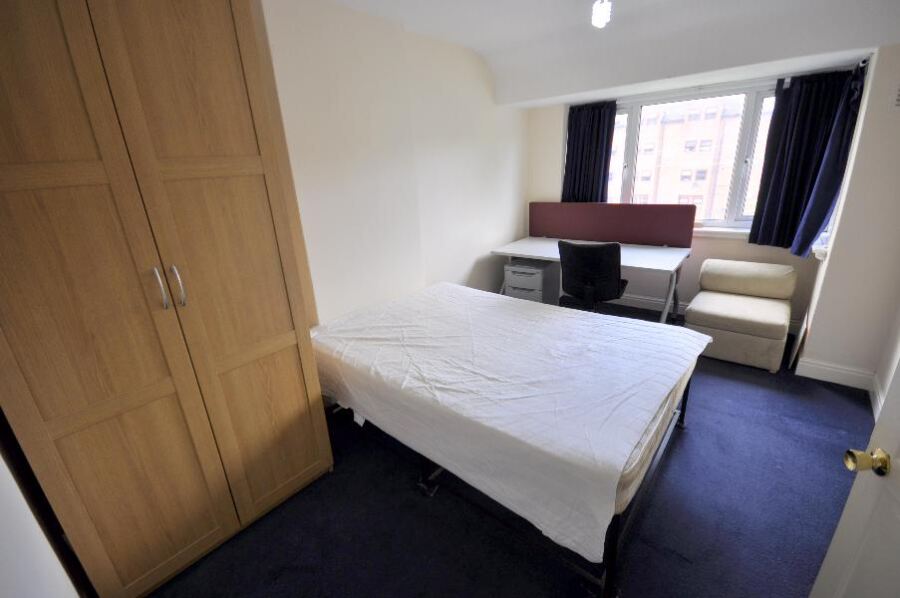 Belle Vue Road, University