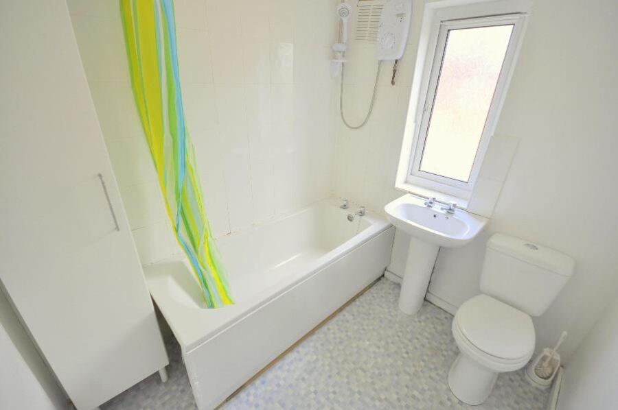 Belle Vue Road, University